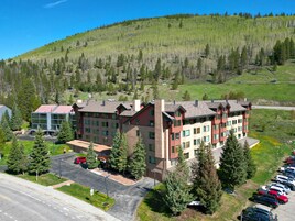 Estúdio | Vista para a montanha