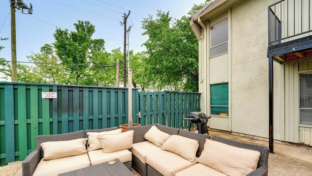 Apartment (1 Bedroom) | Interior - Quaint Condo w/ Pool Access: 4 Mi to Dtwn Dallas! (Dallas)