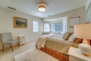 House (3 Bedrooms) | Interior - Stunning Truckee Home w/ Private Patio & Gas Grill (Truckee)