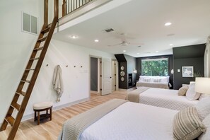 House (6 Bedrooms) | Interior