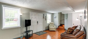 Cozy Nashville Getaway: 11 Mi to Downtown!