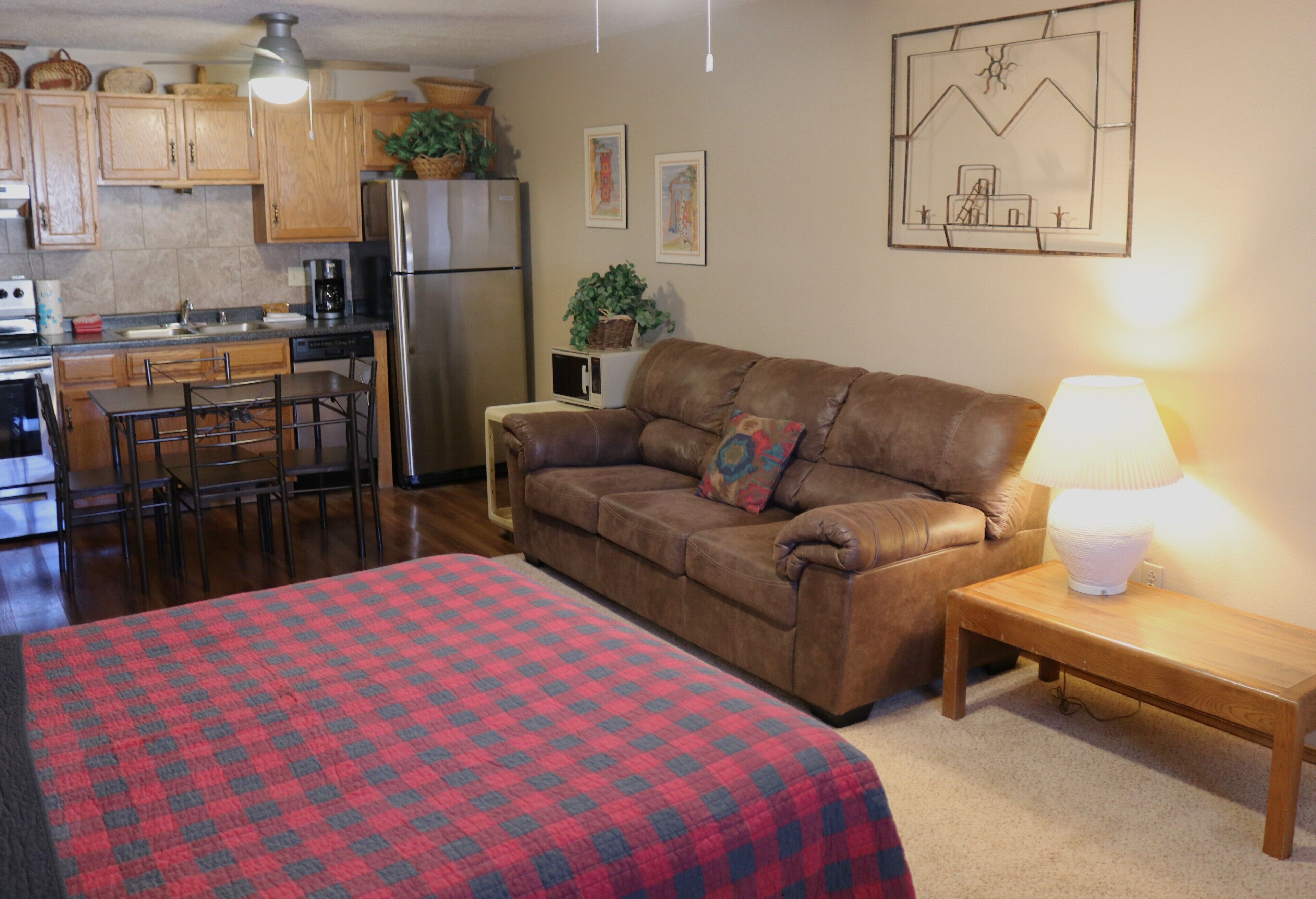 Aspen West Deluxe 3 - In Town - On Main St - Fireplace - Washer Dryer - Grill