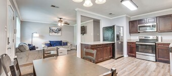 บ้าน Baton Rouge พร้อมสนามหญ้า ~ 14 ไมล์ถึงใจกลางเมือง!