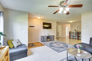 Interior - Lexington Family Home ~ 9 Mi to Lake Murray! (Lexington)