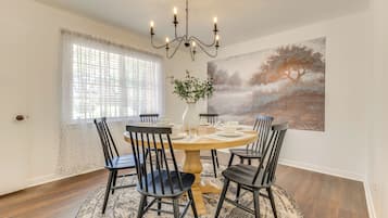 Rumah (4 Bedrooms) | Interior