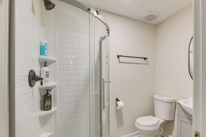 House (3 Bedrooms) | Interior - Inviting Columbus Home w/ Deck: 7 Mi to Downtown! (Columbus)