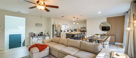 House (3 Bedrooms) | Interior