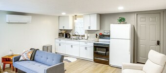 Updated Wellston Cabin, Walk to Lake Beach + Dock!