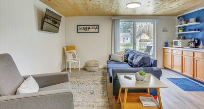 Cozy Wellston Cabin - Walk to Crystal Lake!