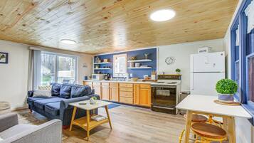 Rumah (1 Bedroom) | Bagian depan properti