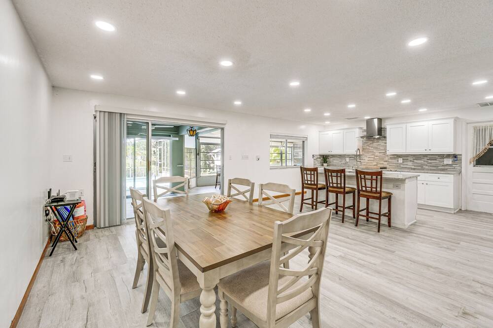 Port Charlotte Retreat w/ Lanai + Private Pool! - Charlotte Sports Park, FL