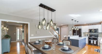 Rock Island Home w/ Private Yard & Fire Pit Table!