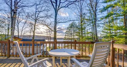 Cottage w/ Deck & Bluff Lake Views: Walk to Beach!