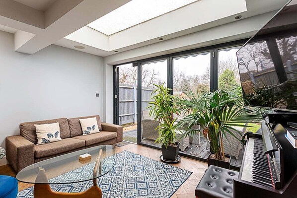 Apartment | Living room