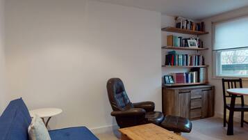 Basic Apartment | Interior