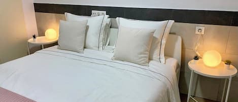 3 habitaciones, tabla de planchar con plancha y wifi gratis