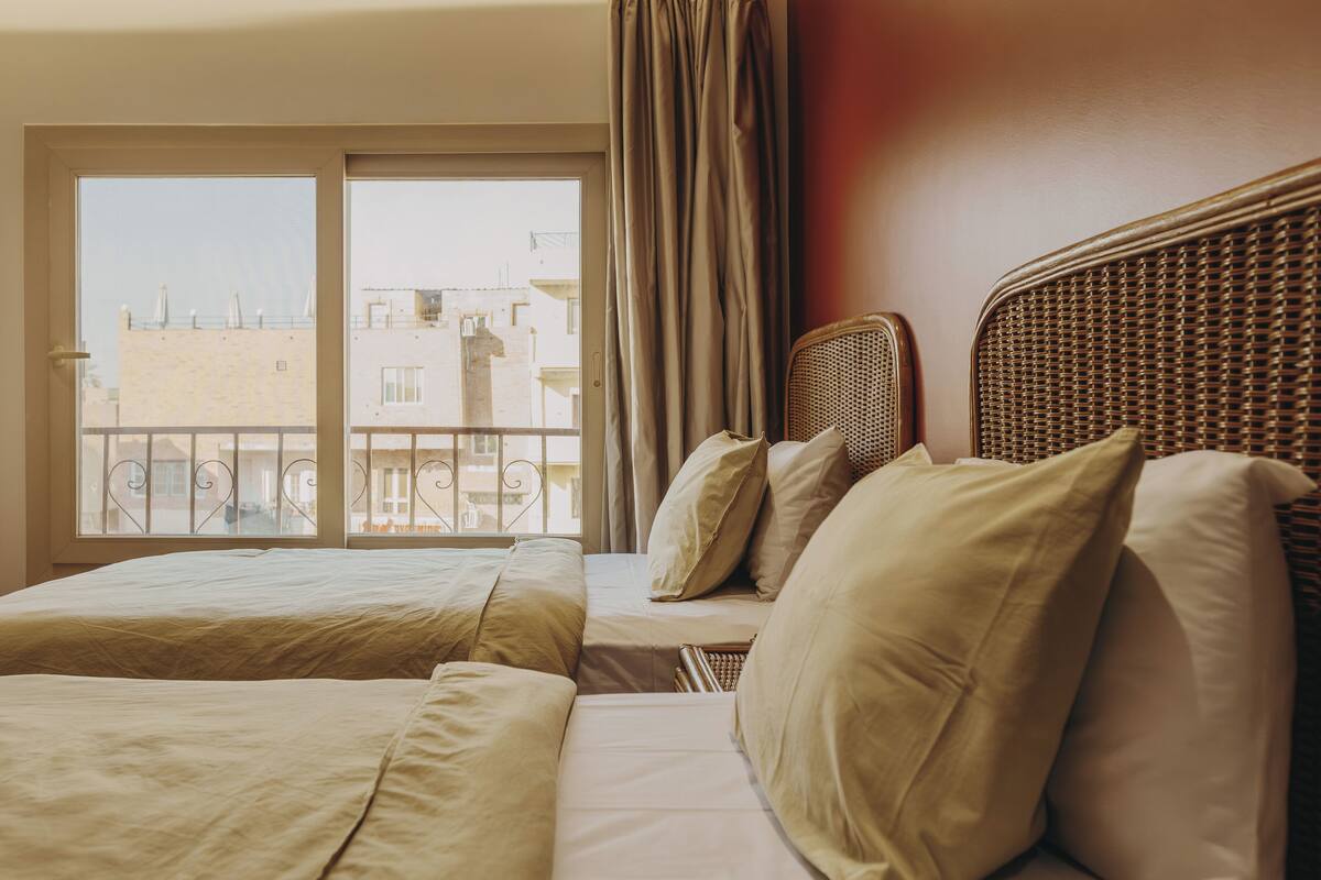 Superior Twin Room with City View