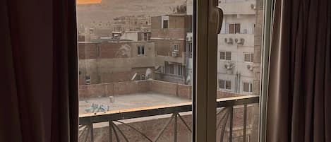 Deluxe Double Room with Bathtub, Pyramids View | Roupas de cama premium