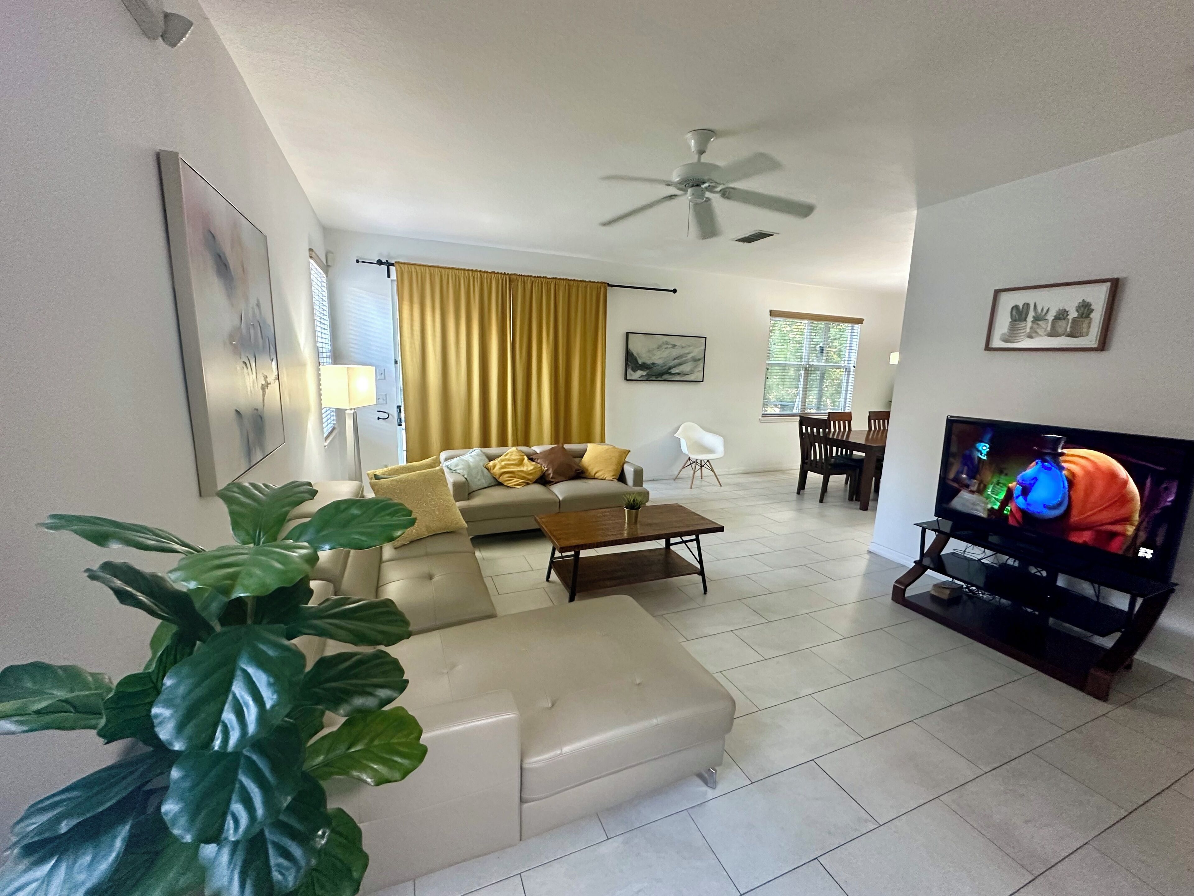 Panoramic 4br Superior Pool Home Near Disney - 達文波特
