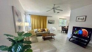 Unclassified image, 2 of 26, button - Panoramic 4BR Superior Pool Home near Disney (Davenport)