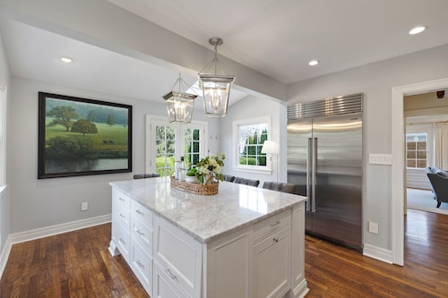 The Historic Fairway Estate: 
Downtown Lex, Ky Luxury in the Horse Capital