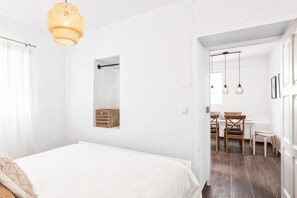 2 chambres, fer et planche à repasser, Wi-Fi gratuit, draps fournis