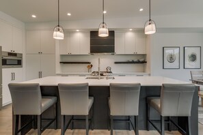 コーヒー / ティーメーカー、調理器具と食器