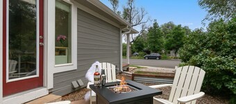 Sherwood Cottage - Steps from Old Town & Poudre River