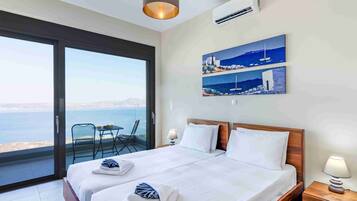 Luxury Villa, Balcony, Sea View | 4 bedrooms, iron/ironing board, bed sheets