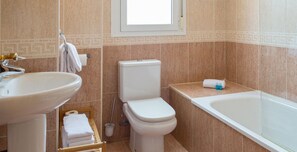 Hair dryer, towels - Apartamento Solamaza con Balcón (Isla)