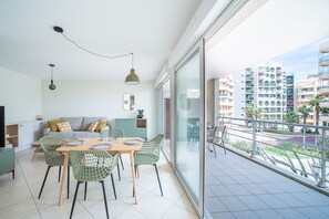 Interior - L'Oiseau Bleu - Front de mer, 100m de la plage (Canet-en-Roussillon)