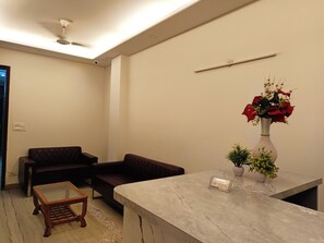 Reception - Hotel Diamond Stay Nizamuddin Railway St (New Delhi)