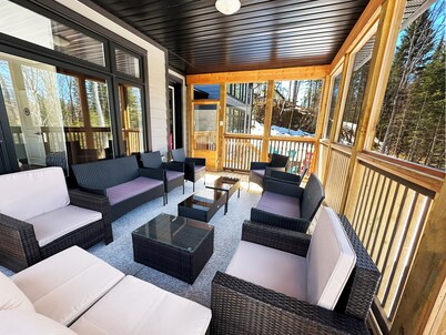 3000SQF Private  Retreat Modern Cottage AC Fibre Wifi Muskoka Algonquin
