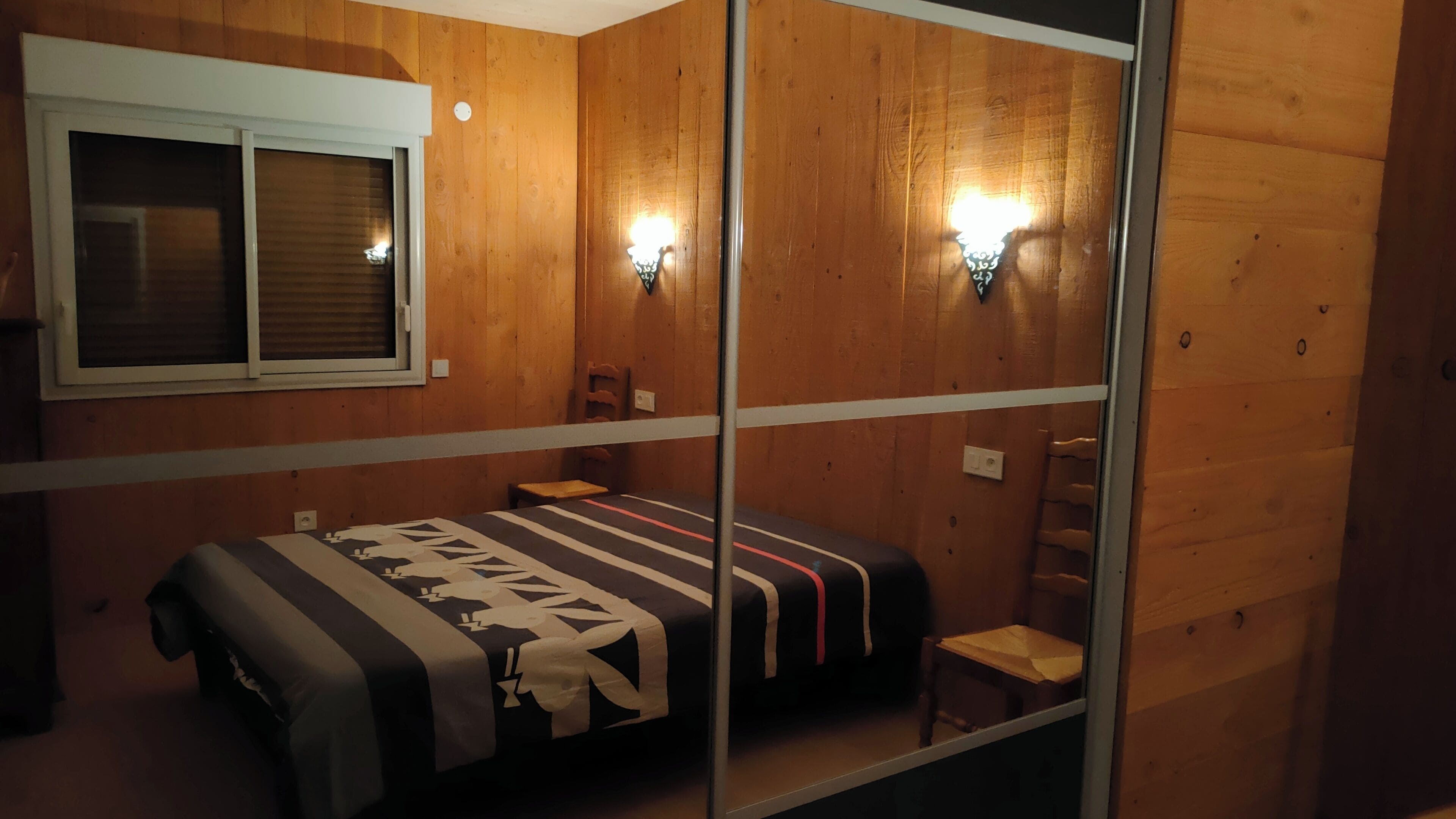 1 slaapkamer, reisbedje