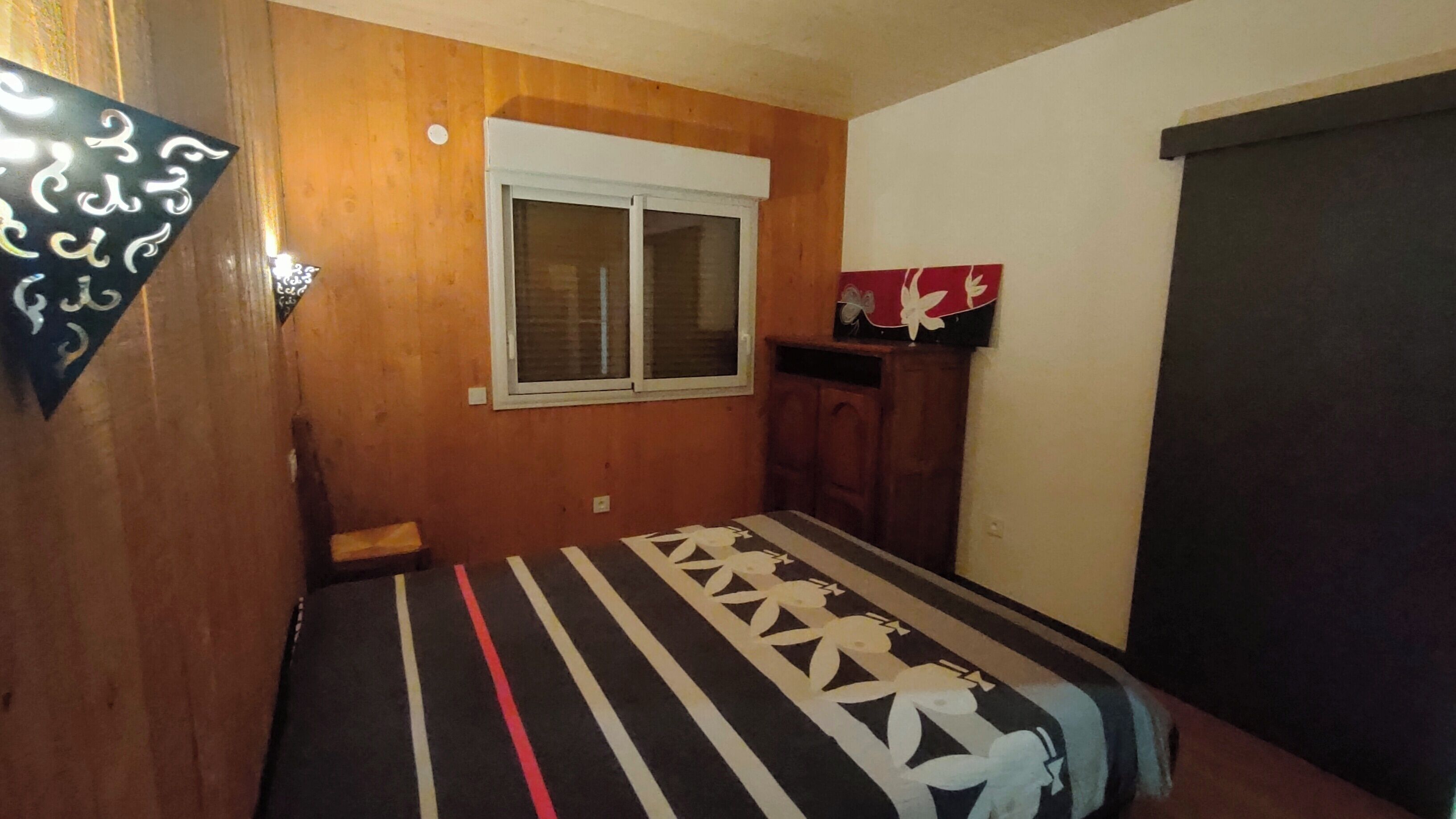 1 chambre, lit parapluie