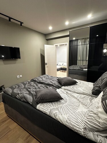 5 minutes from the beach! Family apartment suitable for families with children.