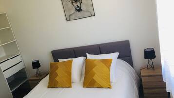 2 chambres, fer et planche Ă repasser, Wi-Fi, draps fournis