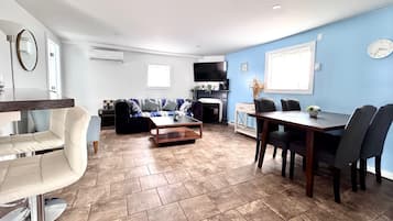 Smart TV, fireplace, video games, stereo