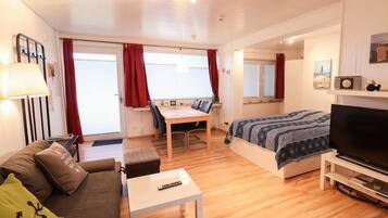 1 bedroom, free WiFi, bed sheets