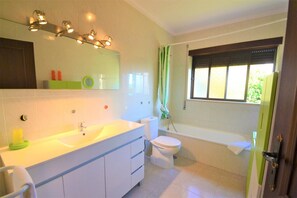 Apartment | 2 bedrooms - Mar in the air - Com Vista Para a Vila (Alcobaça)