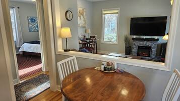 1 chambre, bureau, fer et planche Ă repasser, Wi-Fi gratuit