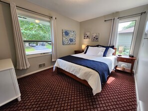 1 bedroom, desk, iron/ironing board, free WiFi