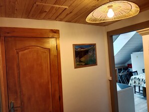 Interior - Spacieux Appartement au Pied de la Montagne (Bagnères-de-Bigorre)