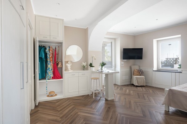 Cyrus&janus Flats - Piano di Sorrento