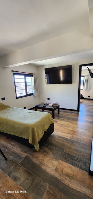 2 bedrooms, WiFi, bed sheets - Pleno Centro La Lucia , Apto Mascota, Cobro por Adelantado 25% (San Carlos de Bariloche)