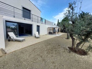 Terrace/patio - Les Abeilles du Mont D'or, Classée 5 Étoiles, Piscine Chauffée, Spa et Sauna (Manosque)