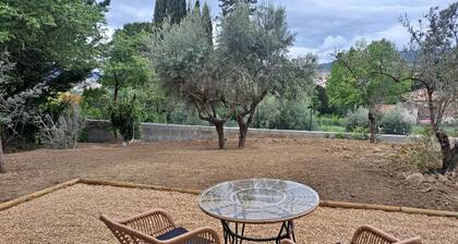 Gite 5 étoiles piscine privée chauffée toute l'année,  jacuzzi et sauna pour 2