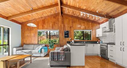 The Wee Bothy - Onemana Holiday Home