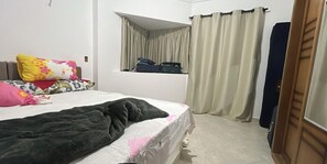2 bedrooms, iron/ironing board - New chalet sea & pool view Ras sedr Sinai - kitesurfing  (Ras Sedr)