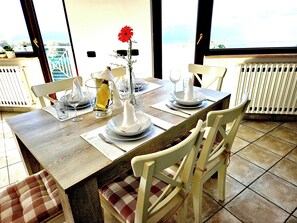 Dining - Villa Gli Occhi del Mare: villa with pool, solarium and garden in Sorrento (Priora)